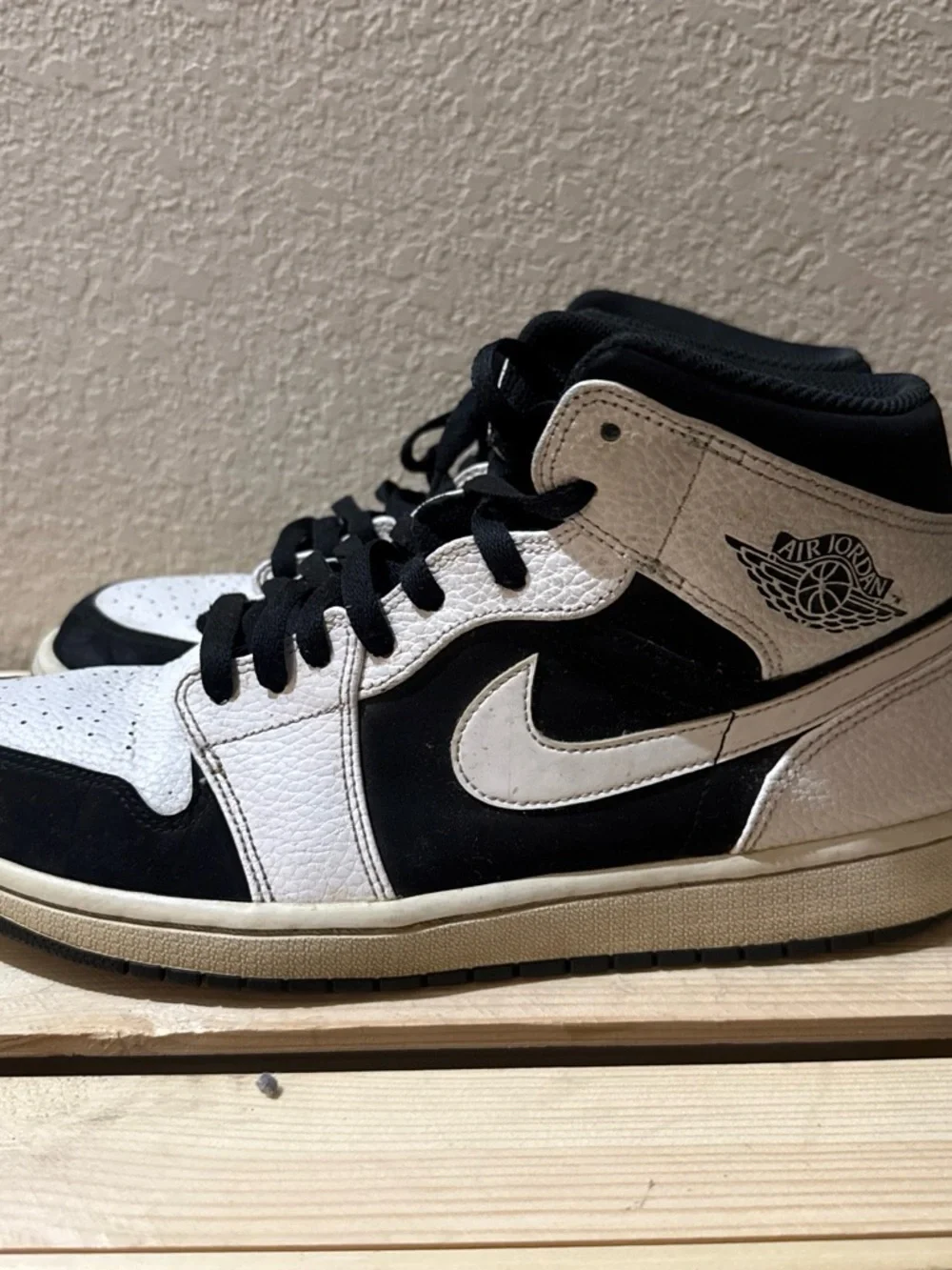 Jordan 1 mid “yin yang”